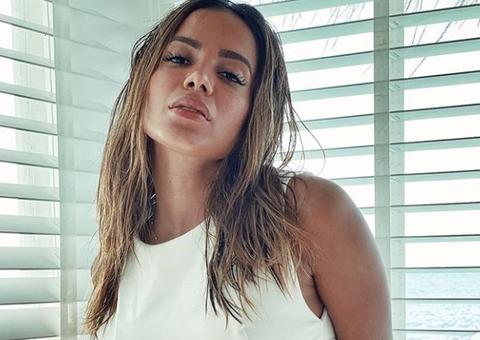 Internauta manda Anitta tomar no c* e cantora choca com resposta