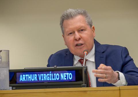 Prefeito lamenta morte de 5 profissionais da saúde por Covid-19 em Manaus