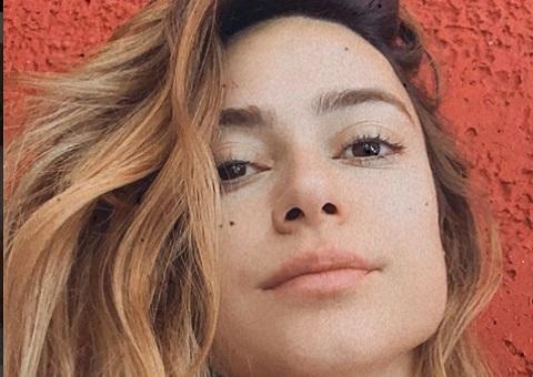 Thaila Ayala comemora 34 anos e ganha declaração de Renato Goes