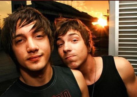 Di Ferrero revive NX Zero em Live com Gee Rocha