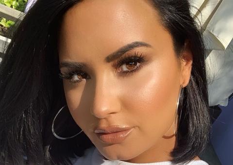 Demi Lovato revela ter sido rejeitada em aplicativo de namoro