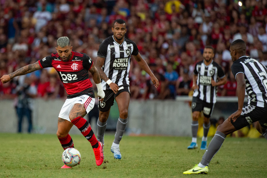 Campeonatos de futebol no Brasil continuam sem previsão de volta