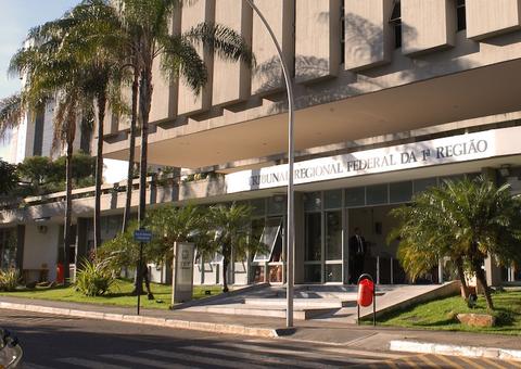 Remoção de servidor é prerrogativa da administração pública