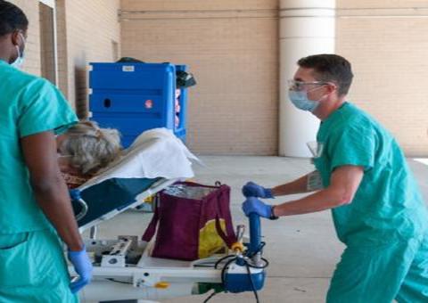 Para evitar contaminação de familiares, profissionais da saúde no Amazonas não devem voltar para casa