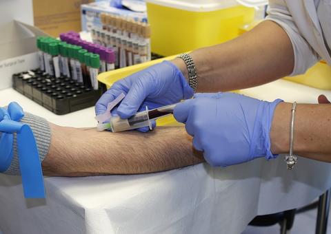 Mais de 120 profissionais da Saúde no Amazonas estão com coronavírus e número vai aumentar, diz FVS