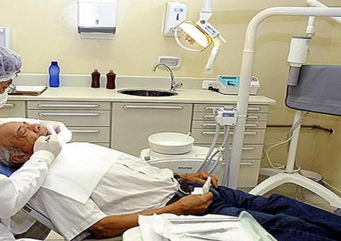 Deputado solicita reabertura de clínicas médicas no Amazonas