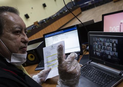 Presidente do TJAM manda governo regularizar contrato com a Nilton Lins