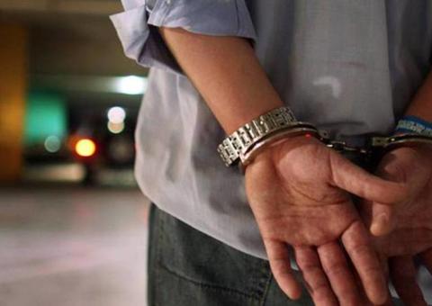 Foragido da Justiça é preso após se envolver em briga de rua em Manaus 