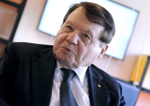 ‘Coronavírus foi fabricado em laboratório chinês’, afirma cientista descobridor do HIV