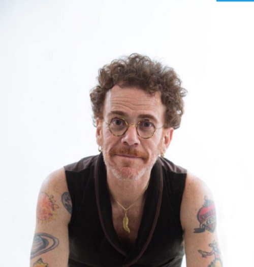 Nando Reis anima fãs ao anunciar live durante isolamento social