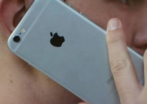 Homem é preso em casa após vítima rastrear telefone roubado em Manaus