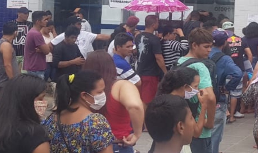 'Quem estiver sem máscara fatalmente vai pegar coronavírus', alerta diretora da FVS