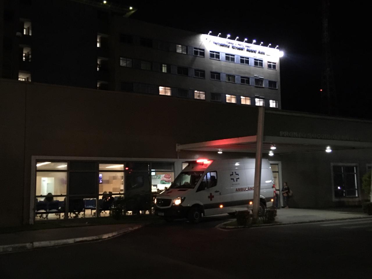 Em Manaus, homem surta ao ter atendimento negado e quebra aparelho em hospital