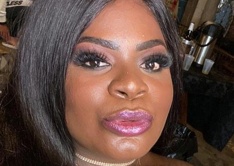 Jojo Todynho abusa no decote e exibe seios turbinados na web