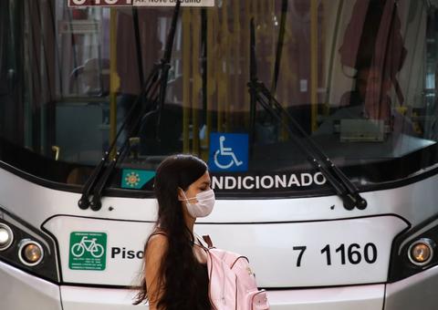 Rio de Janeiro decreta uso obrigatório de máscaras durante quarentena