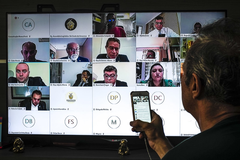 Pedido de intervenção federal na saúde do Amazonas é aprovado por votos de 13 deputados 