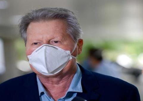 'Disse tudo o que eu tinha a dizer de desabafo', relata prefeito sobre reunião com Mourão, em Manaus 