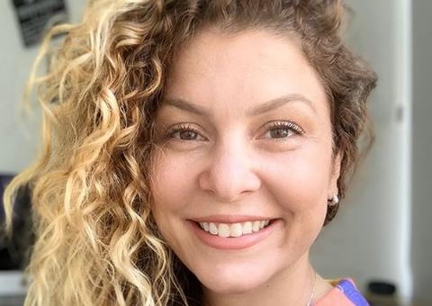 Bárbara Borges radicaliza e surge careca: ‘Desapegar’ 