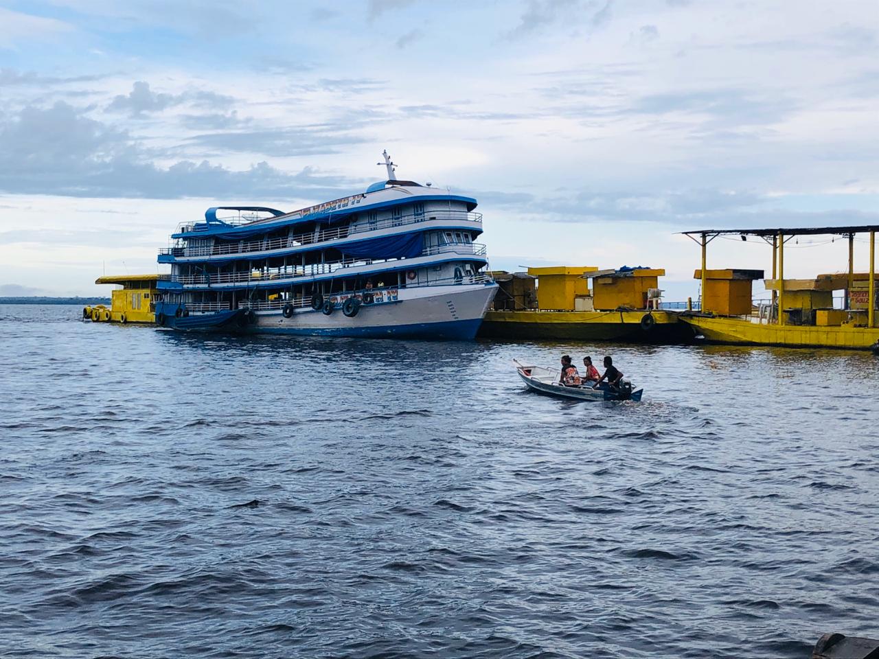 Peixeiro é assassinado por piratas e jogado em rio em Manaus