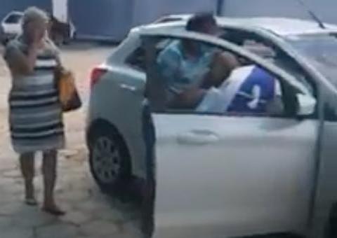 Em Manaus, equipe médica tranca porta enquanto mulher agoniza na frente de Hospital de Retaguarda