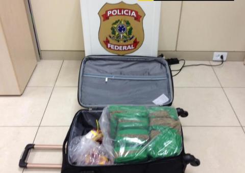 Jovem é preso com 16 kg de drogas dentro de mala no aeroporto de Manaus 