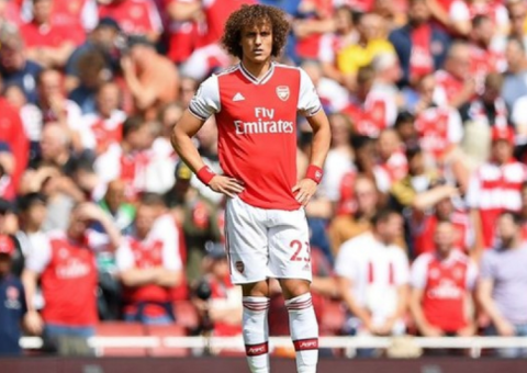 David Luiz e colegas de Arsenal violam regras de quarentena, diz jornal