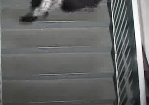 Idoso morre ao despencar da escada de casa em Manaus