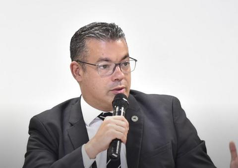 Serviço de buffet na Aleam está suspenso desde março, diz Josué Neto