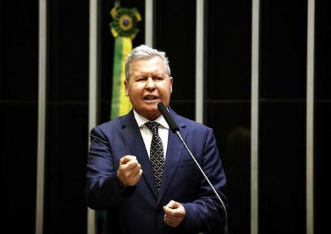 ‘Manaus não tem condições de abrir a economia’, diz prefeito em reunião da Câmara dos Deputados
