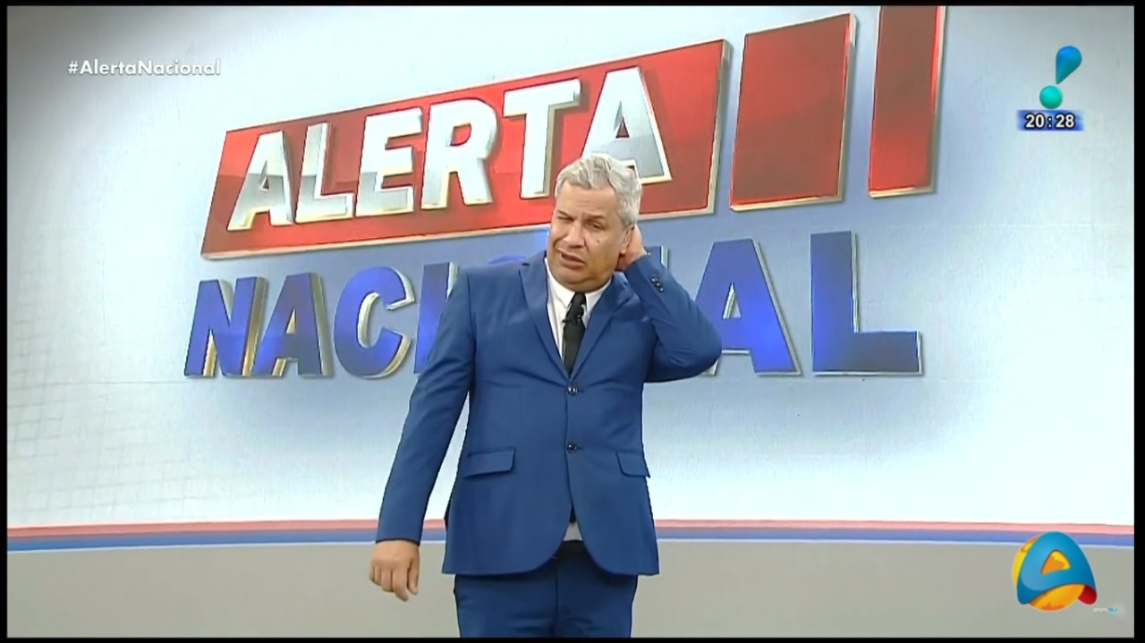 Após passar mal ao vivo, Sikêra Jr. é afastado de programa em Manaus