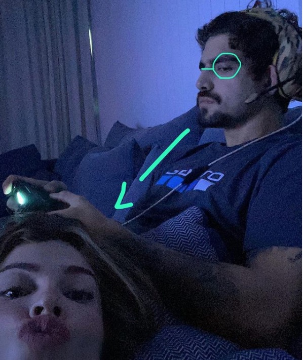 Caio Castro e Grazi Massafera postam primeira foto juntos em intimidade