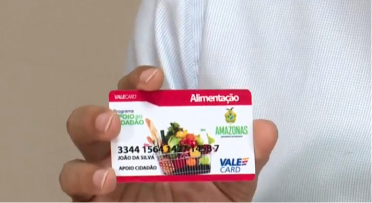 Cartão com benefício de R$200 começa a ser entregue em Manaus 