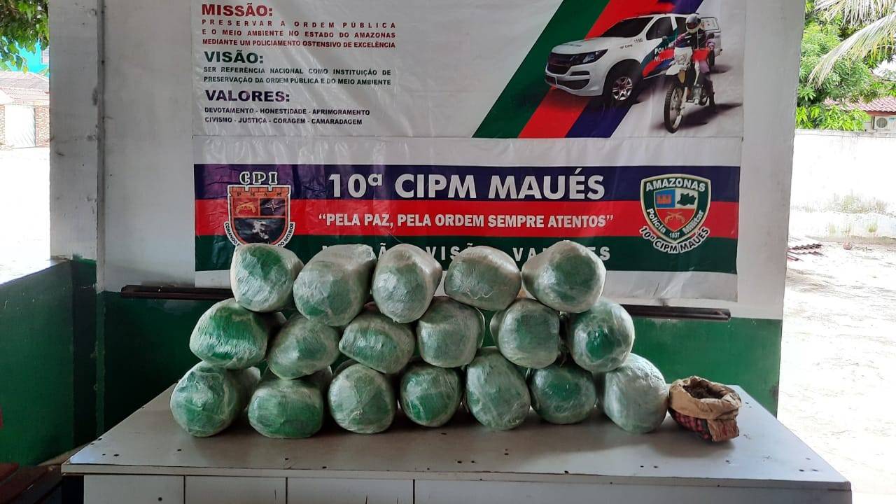 Dupla é presa e adolescente apreendido com 19 kg de drogas no Amazonas 