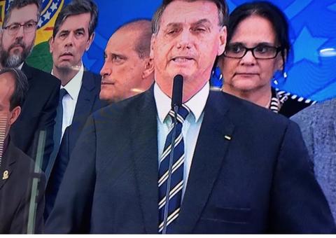 Bolsonaro diz que Moro queria indicação ao STF em troca de demissão de Valeixo