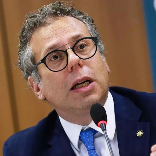 Secretário nacional do consumidor põe cargo à disposição após saída de Moro