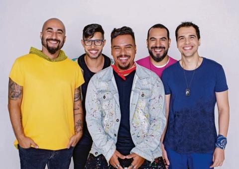 Com as antigas, Sorriso Maroto faz Live neste sábado
