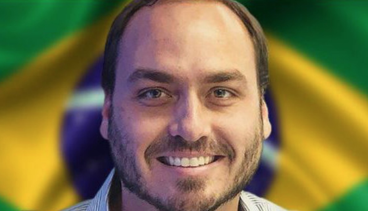 Carlos Bolsonaro é identificado pela PF como articulador em esquema criminoso de fake news