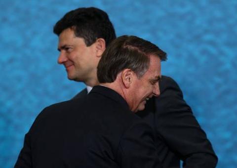 Ação pede que Justiça anule demissão de Valeixo por Bolsonaro