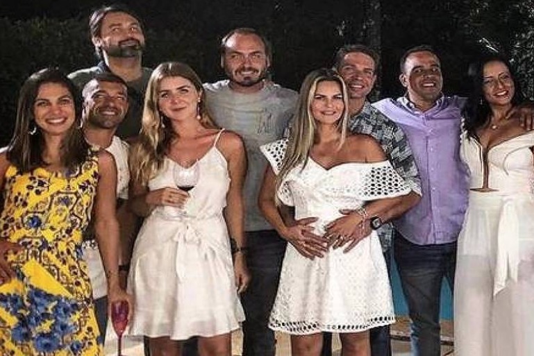 'E daí?', diz Bolsonaro sobre indicação de amigo de filho para comandar PF