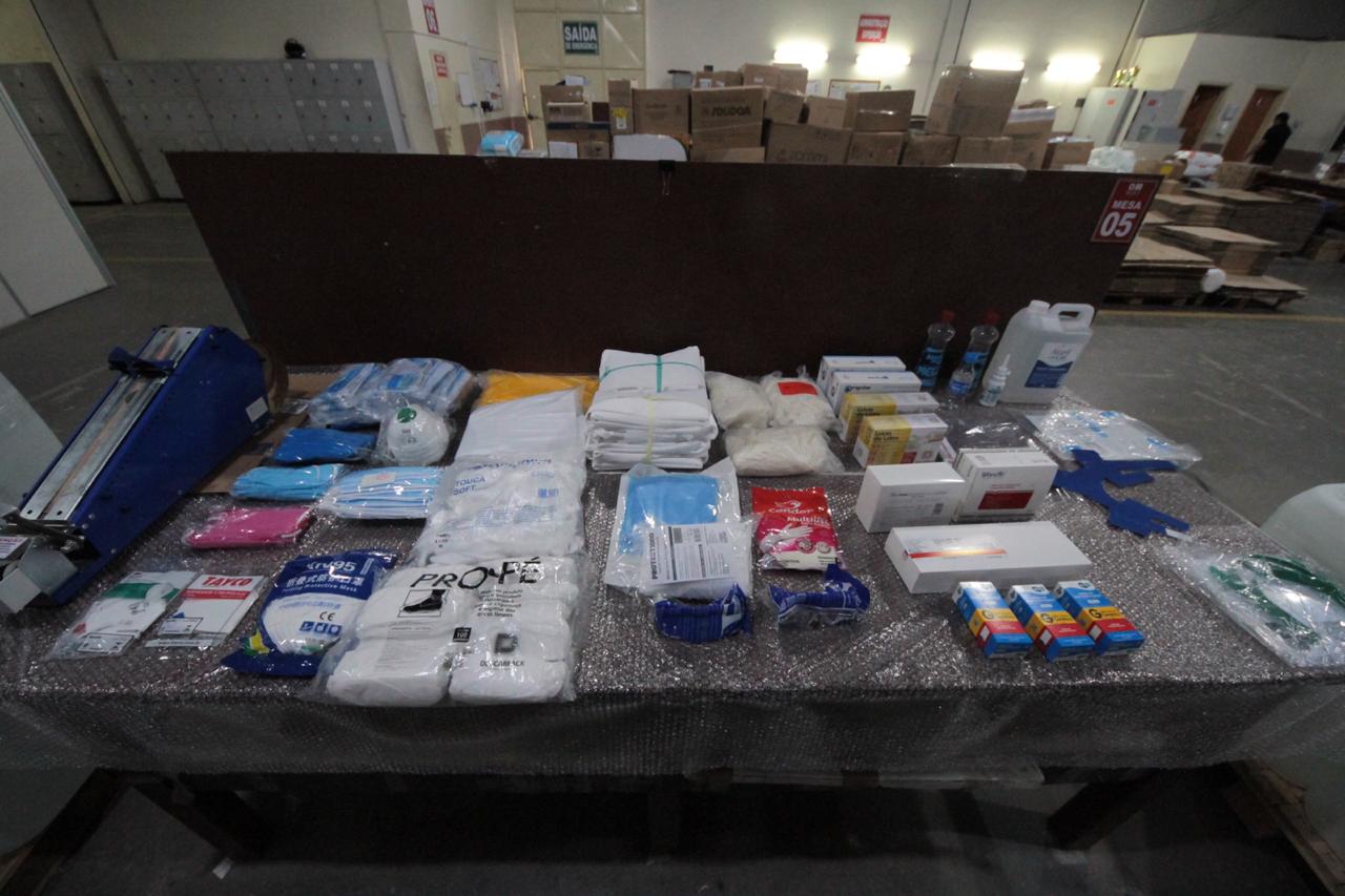 Após protestos, governo diz que tem EPIs em estoque e que 28 de Agosto está preparado 