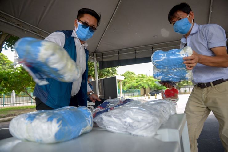 Associação Brasileira de Coreanos doa 4 mil máscaras para hospital em Manaus