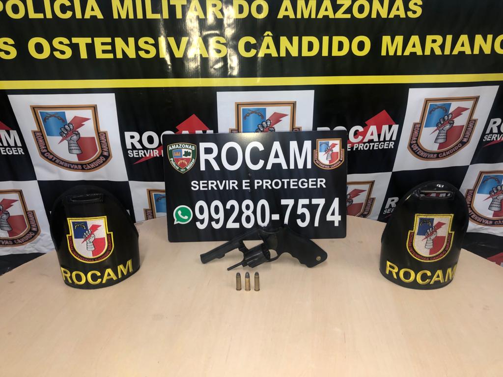 Após denúncia, homem é preso com revólver em rua de Manaus 