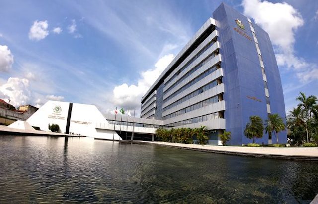 Deputado questiona número de respiradores no Amazonas