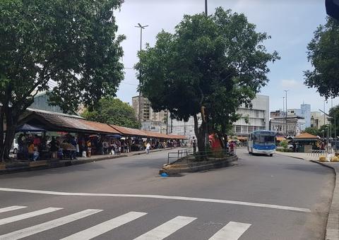 Amazonas descarta ‘lockdown’ com fechamento total do comércio