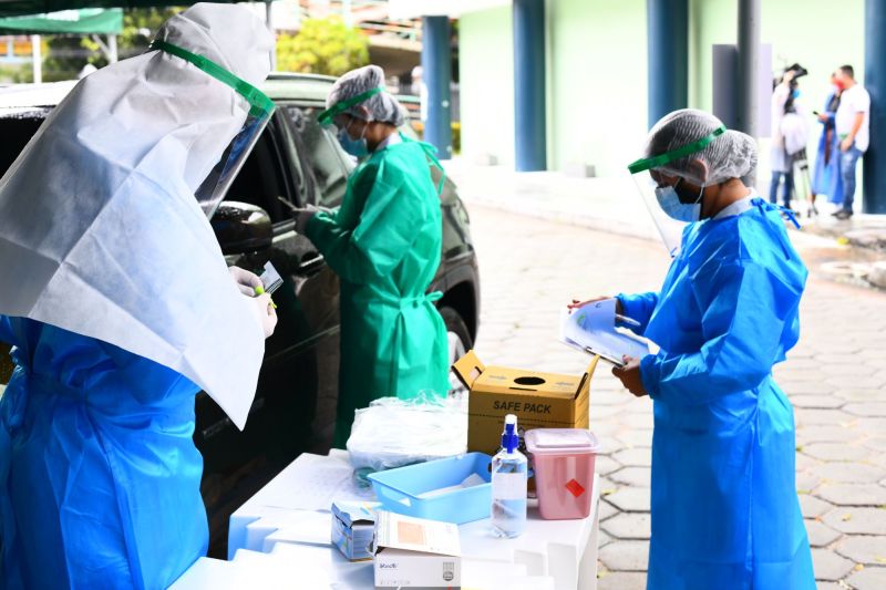 Em Manaus, teste rápido para covid-19 começa a ser feito em drive-thru