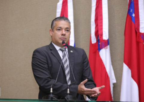 Josué diz que vai denunciar governo por inutilizar EPIs e perseguir servidores: ‘Atitudes dignas de nazistas'