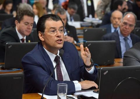 'No Amazonas tem gente morrendo em casa porque não consegue atendimento'; diz Braga para ministro da Saúde