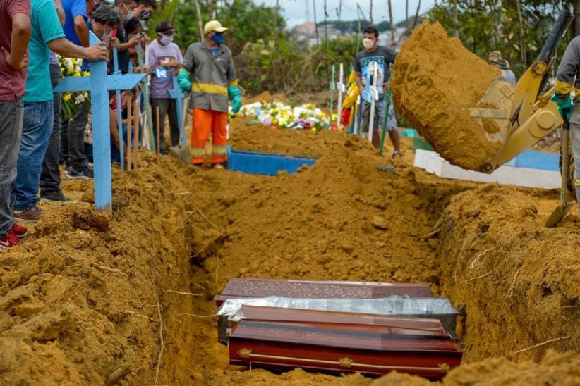 Governo federal teria negado apoio logístico para enviar caixões a Manaus