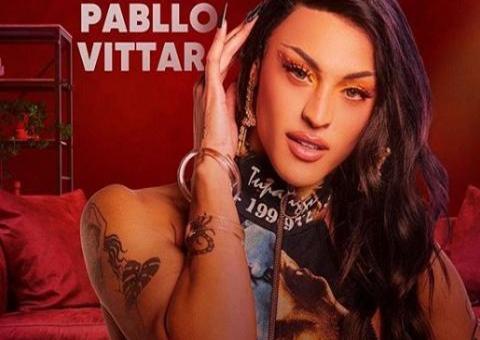 De biquíni, Pablo Vittar sensualiza com visual retrô e fãs disparam: 'Beyoncé tá diferente'