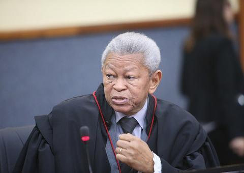 Desembargador suspende aumento para 14% da contribuição previdenciária de servidores no Amazonas 